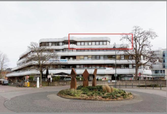 Im Herzen Von Wiesdorf- Blick Auf Das Bayer-Kreuz -Appartement Mit 2 Schlafzimmern-Fuer 3 Personen -Zentral Gelegen - Friedrich Ebert Platz 5A , 4Te Etage - Dachterrasse Und Sauna - Kaution Pflicht - Leverkusen Exterior photo