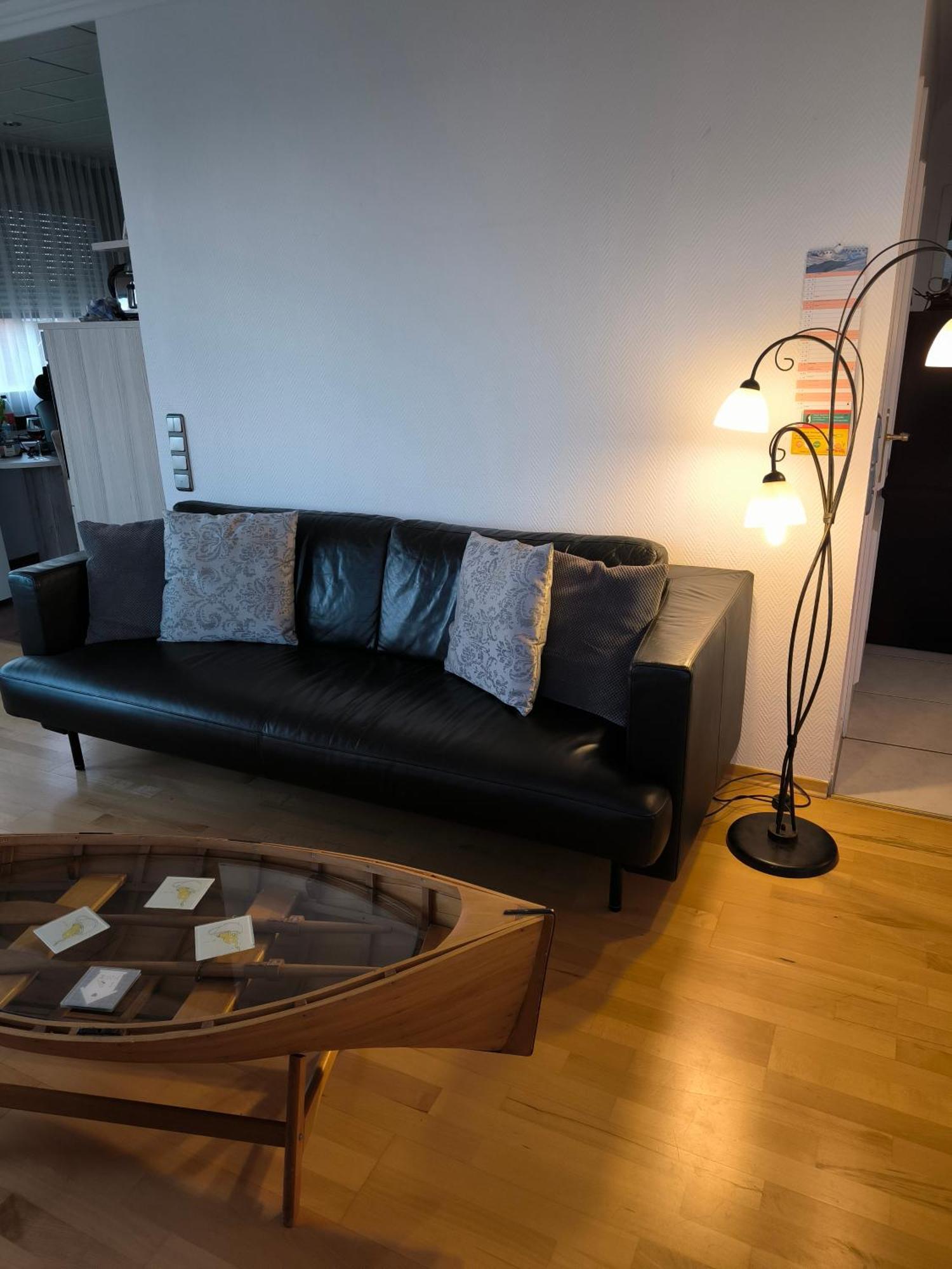 Im Herzen Von Wiesdorf- Blick Auf Das Bayer-Kreuz -Appartement Mit 2 Schlafzimmern-Fuer 3 Personen -Zentral Gelegen - Friedrich Ebert Platz 5A , 4Te Etage - Dachterrasse Und Sauna - Kaution Pflicht - Leverkusen Exterior photo